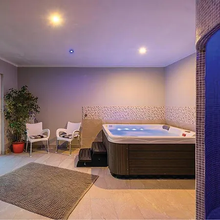 Awesome In With Sauna Apartmán Labin (Istria)